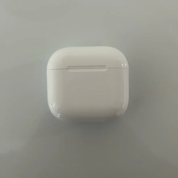 Apple AirPods 4s
